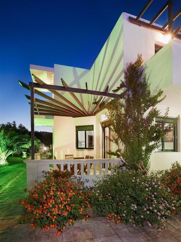Anna's House Aparthotel
